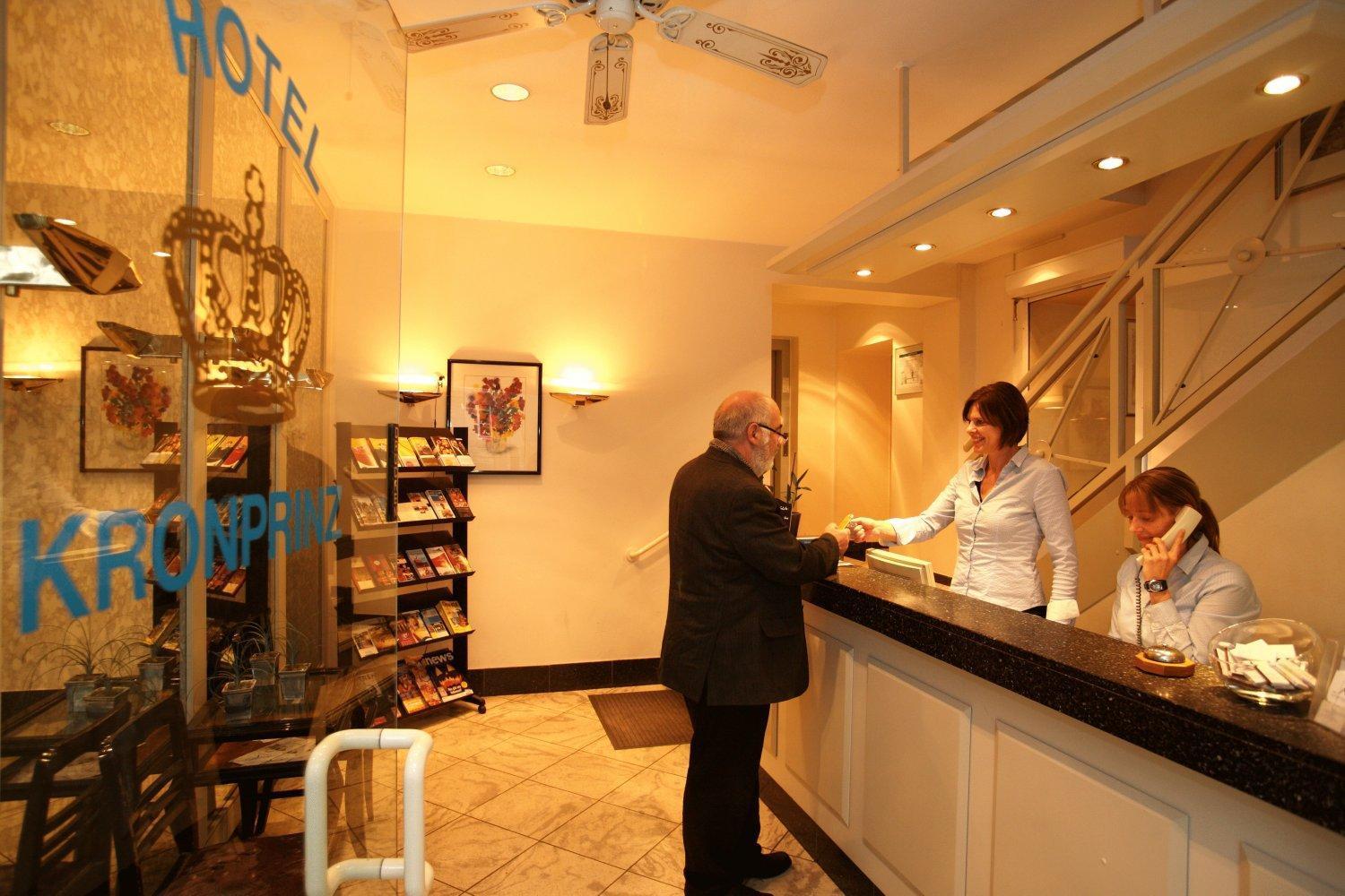 Hotel Kronprinz Garni Minden  Extérieur photo